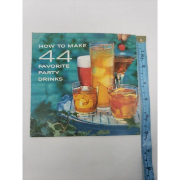 Southern Comfort Make 44 Favorite Party Drinks Booklet Magazine Insert 1960s VTG - Picture 2 of 9